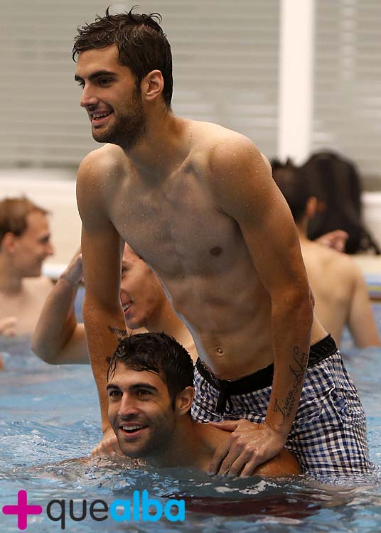 cuerpos-albacete-piscina-06