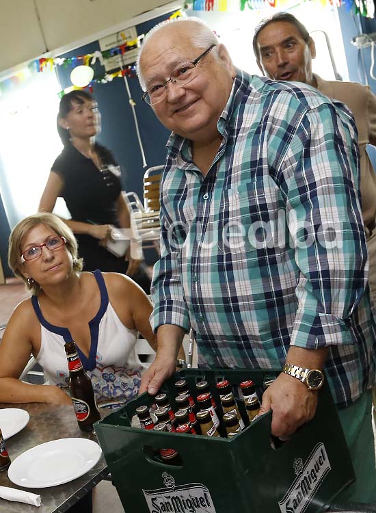 EMOTIVO Y MERECIDO HOMENAJE SORPRESA A FERRE