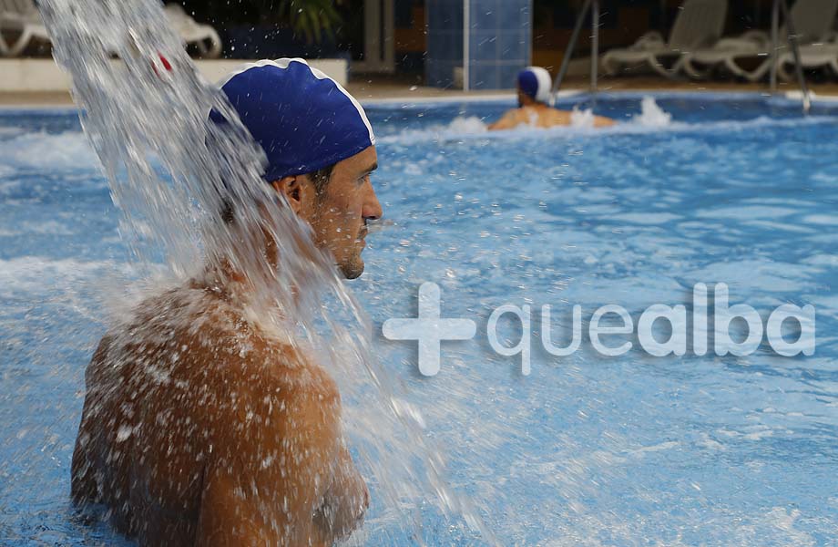 EL ALBA ENTRENA Y SE RELAJA EN EL PARABALNEARIO