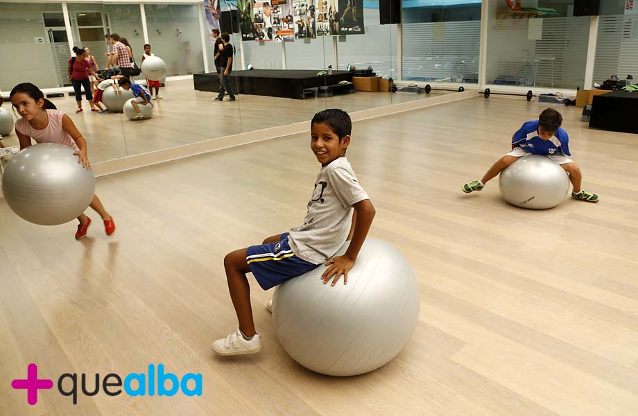 EL ALBA Y LOS NIÑOS SAHARAUIS, A RITMO DE BODY COMBAT