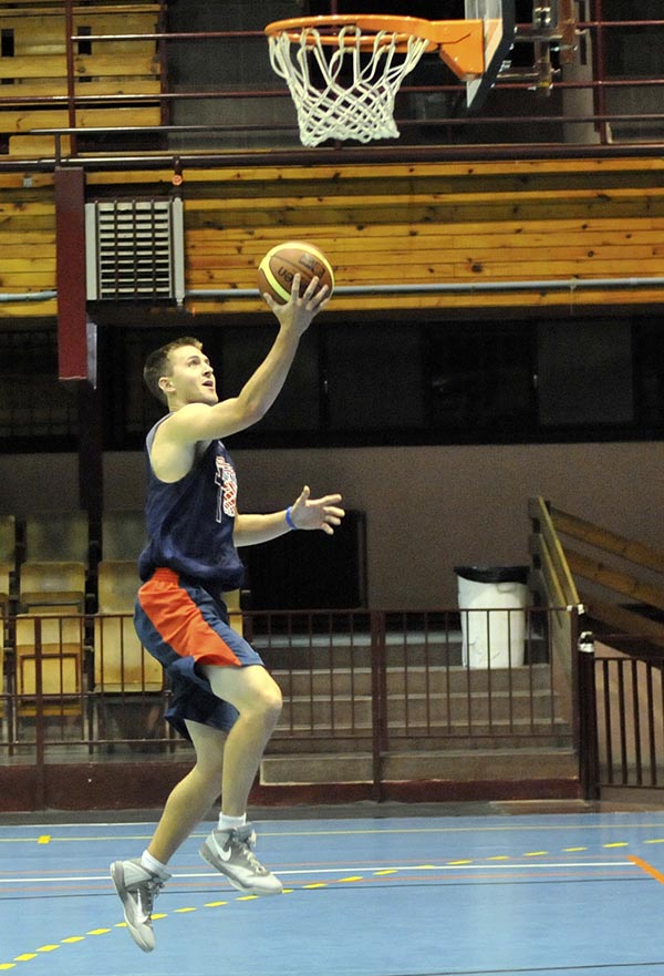 ANDREW FERRY YA ENTRENÓ CON EL ALBACETE BASKET Y HA VIAJADO A TENERIFE