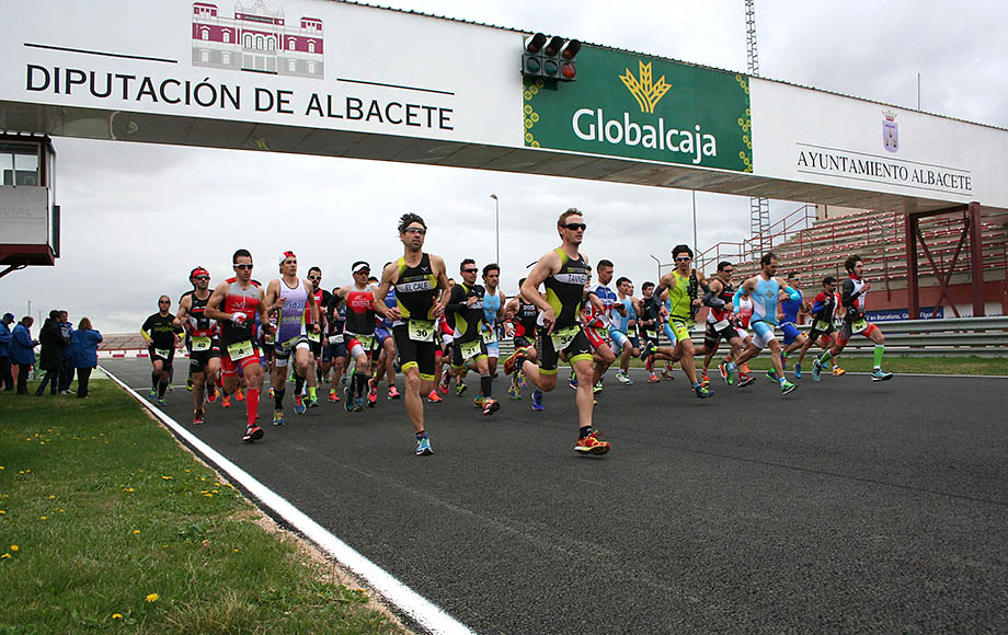 FRANCISCO JAVIER CORROTO SE ADJUDICA EL II DUATLÓN DE ALBACETE DISPUTADO EN EL CIRCUITO DE VELOCIDAD