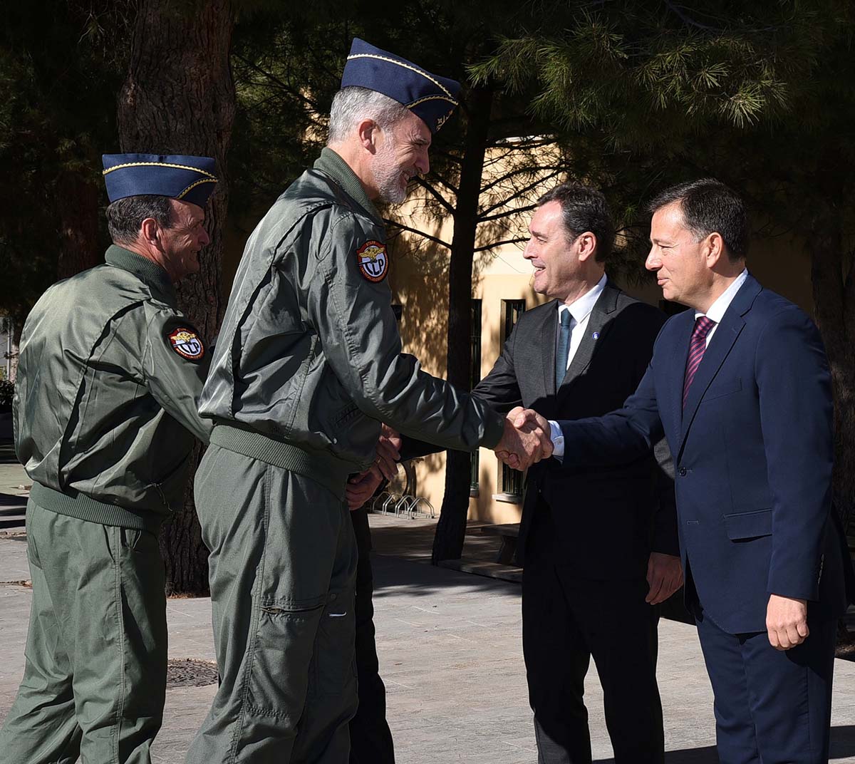 Rey_Don_Felipe_alcalde_Manuel_Serrano_Albacete-1