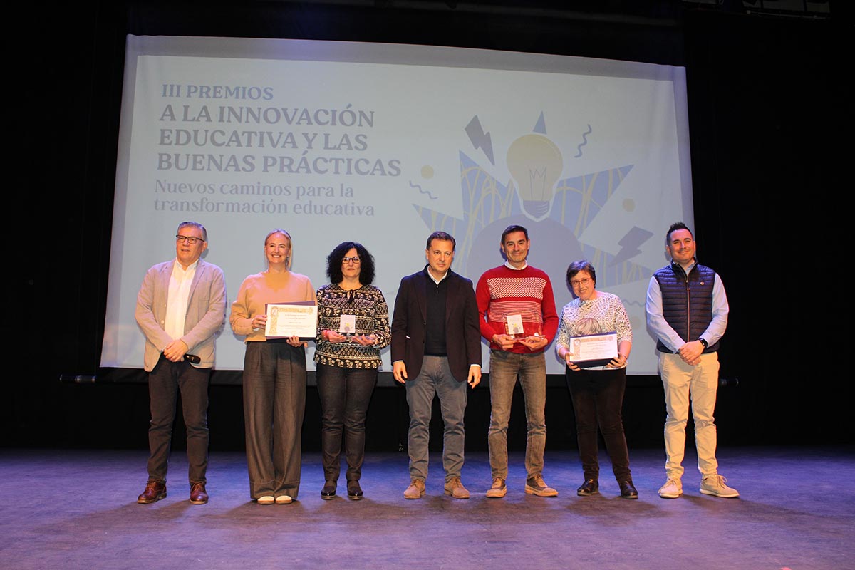Primer Premio y Mención Especial Categoría A. Colegio Parque Sur y José Prat