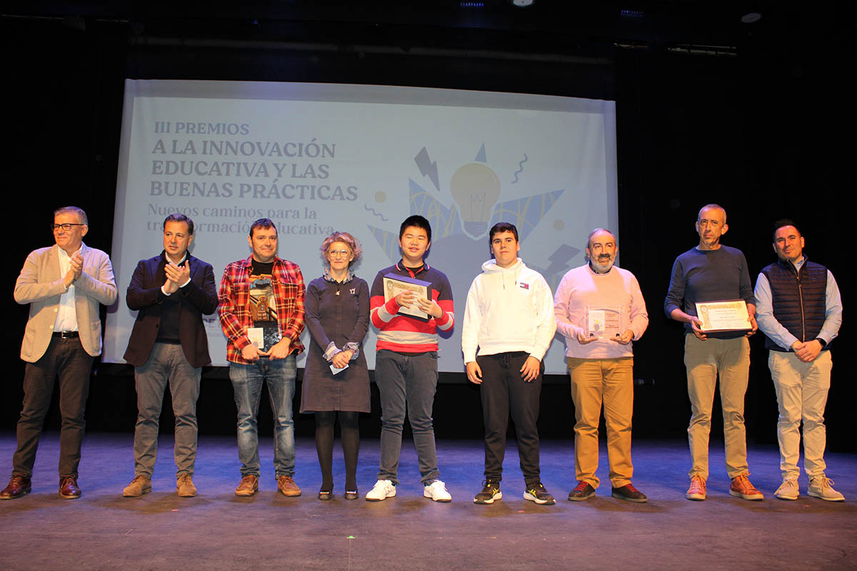 Primer Premio y Mención Especial Categoría B. IES Tomás Navarro Tomás y Diego de Siloé